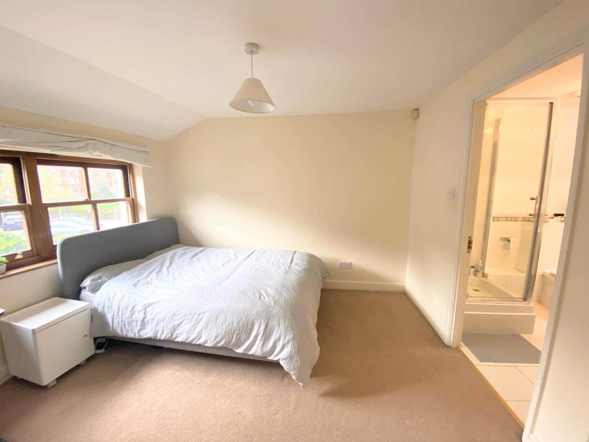 Cozy Double Room Next To Putney Bridge And High Street ลอนดอน ภายนอก รูปภาพ