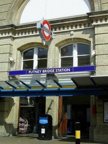 Cozy Double Room Next To Putney Bridge And High Street ลอนดอน ภายนอก รูปภาพ